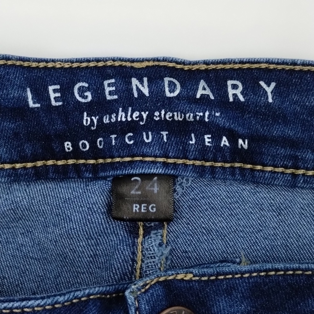 Legendary by Ashley Stewart Bootcut Jeans size 24, 31" inseam, dark wash - Picture 3 of 11